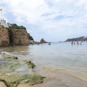 https://ridaura-center-apartment.topcostabravahotels.com