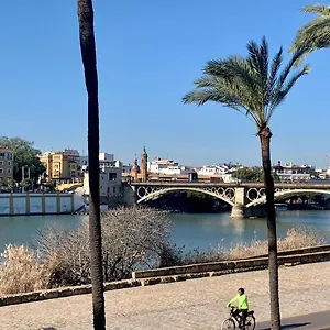 Fam Sevillian Townhouse Сasa de vacaciones
